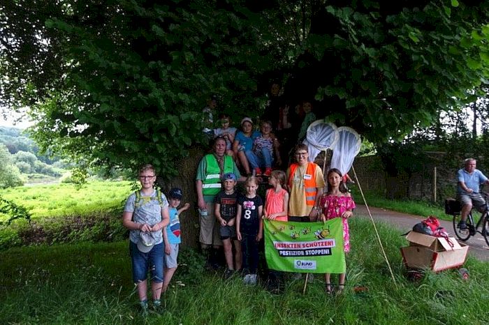Exkursionsgruppe: Kinder vom Ferien(s)pass Höxter/Boffzen mit dem BUND in Corvey